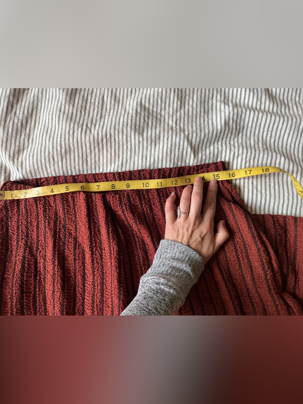H&M Rust knit pants - Picture 4 of 8